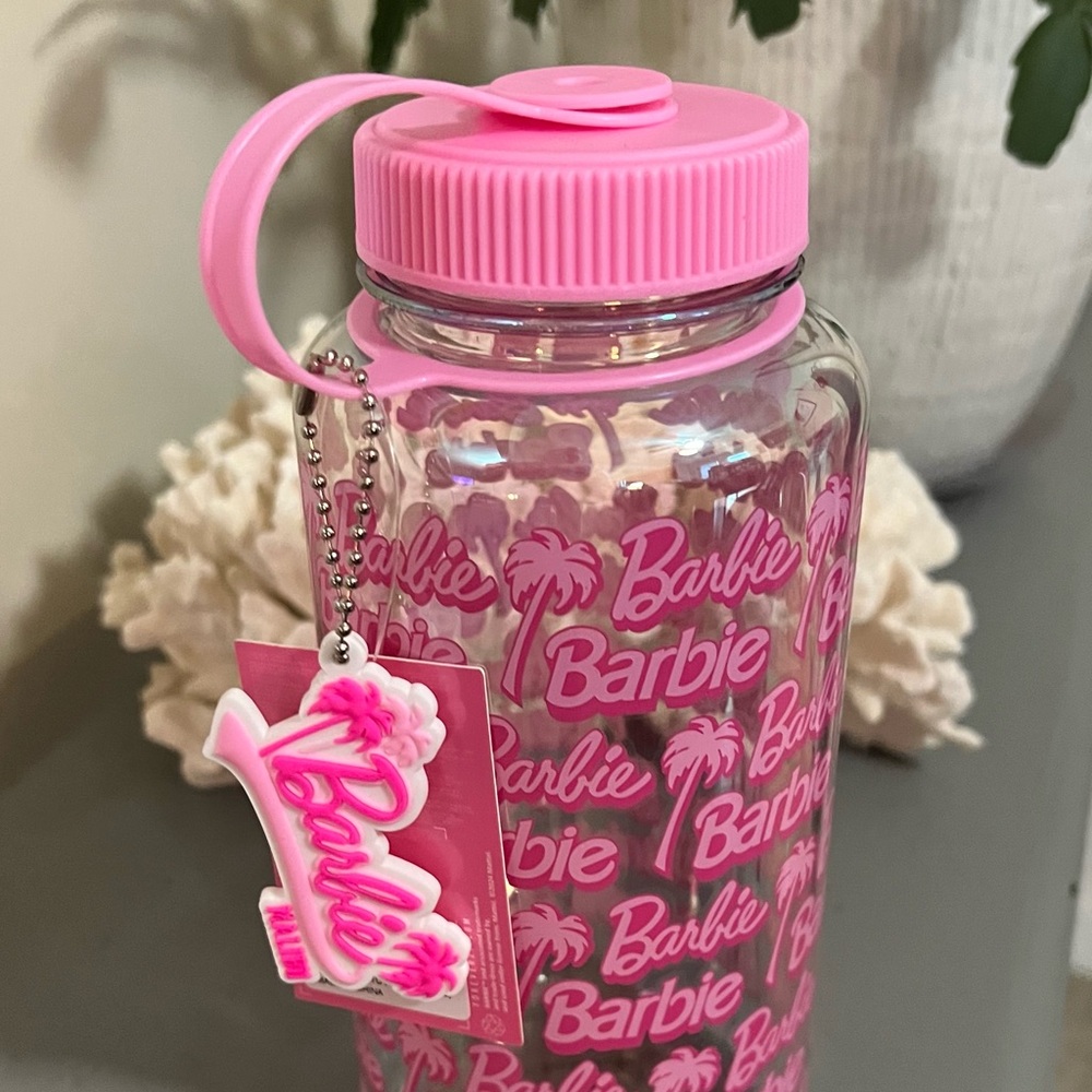 Barbie Pink Water Bottle - Picture 8 of 8